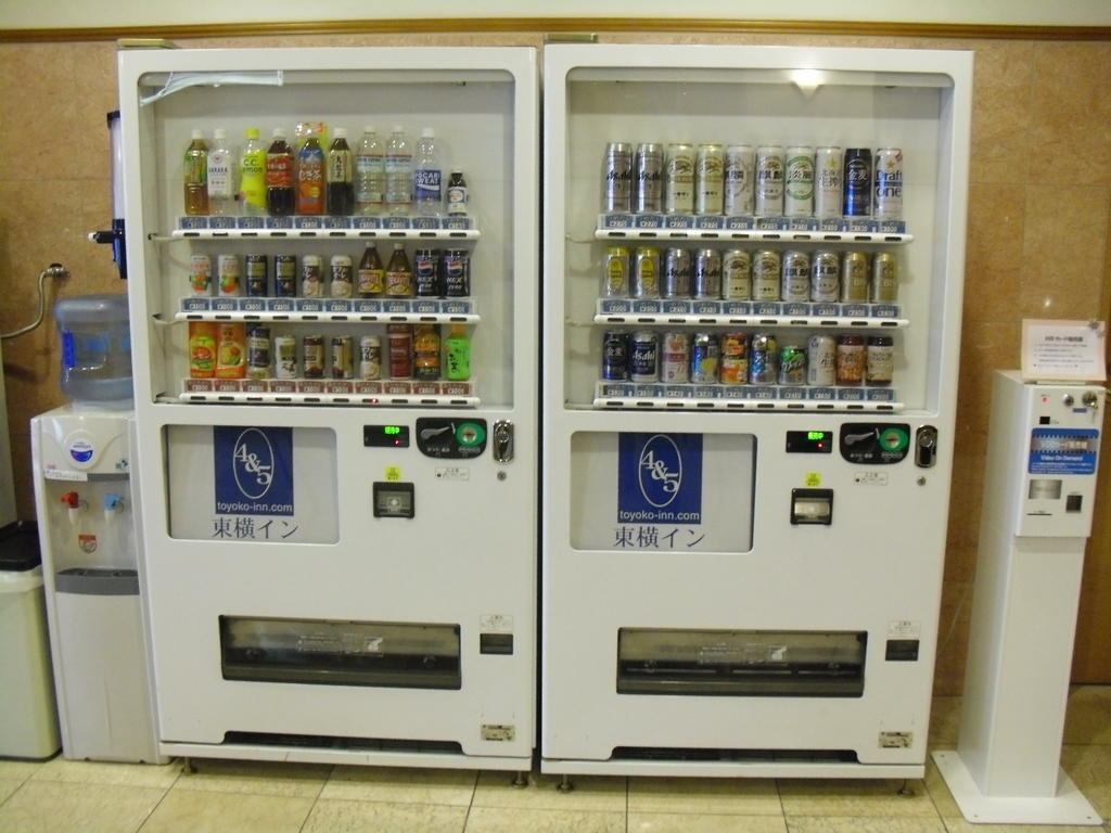 ホテル 東横inn淀屋橋駅南 3*